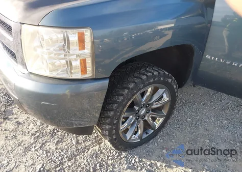 2007 Chevrolet Silverado 1500 Work Truck z USA, uszkodzony, nr VIN 2GCEC13C371542877